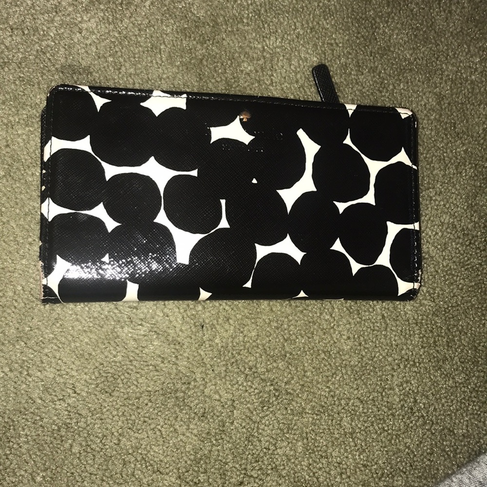 Kate Spade black and white wallet
